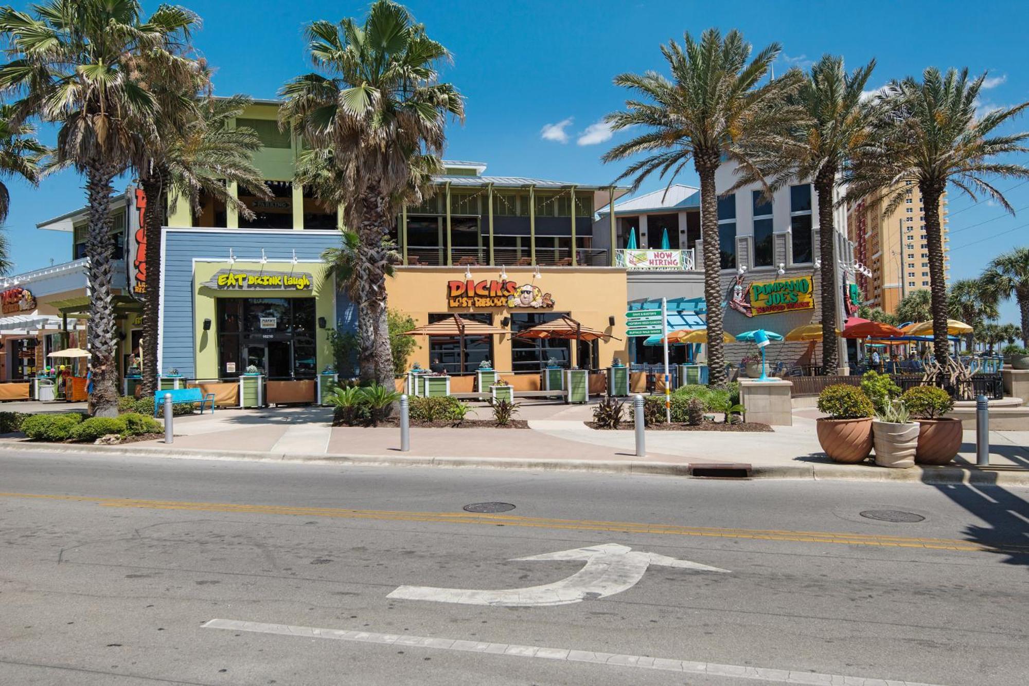 2 Gulf View Balconies! 3 Story Townhome With 4 Bedrooms, 4 Bathrooms! Sleeps12 Holiday home
