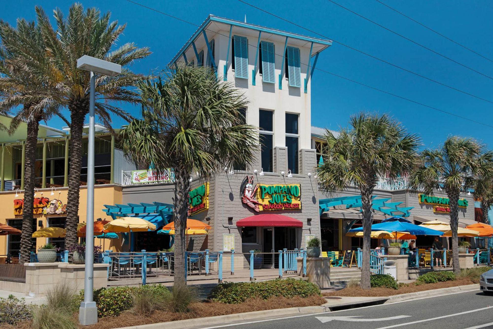 2 Gulf View Balconies! 3 Story Townhome With 4 Bedrooms, 4 Bathrooms! Sleeps12 Holiday home *